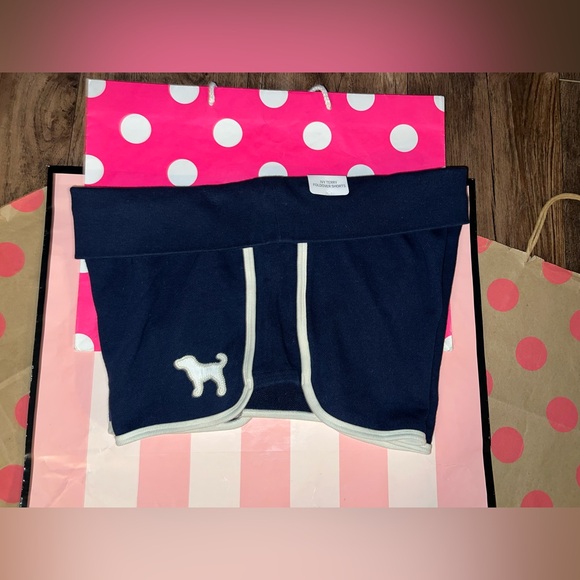 NWT VS PINK Size LARGE Fold Over Shorts. Navy Blue Dog Logo. - Picture 6 of 6